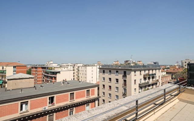 Bologna Railway Station Apartment