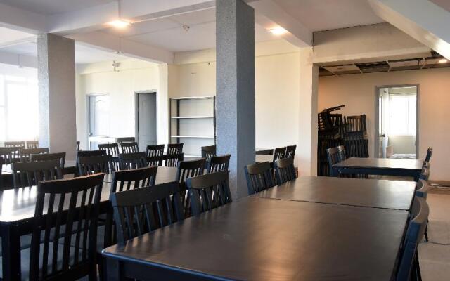 OYO 79193 Flagship Novel Inn