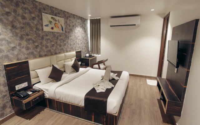 Hotel kaki