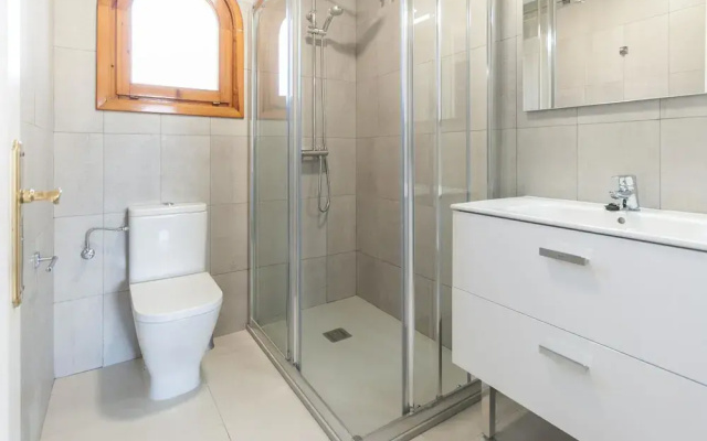 Luxurious Villa St Pere Pescador With Swimming Pool