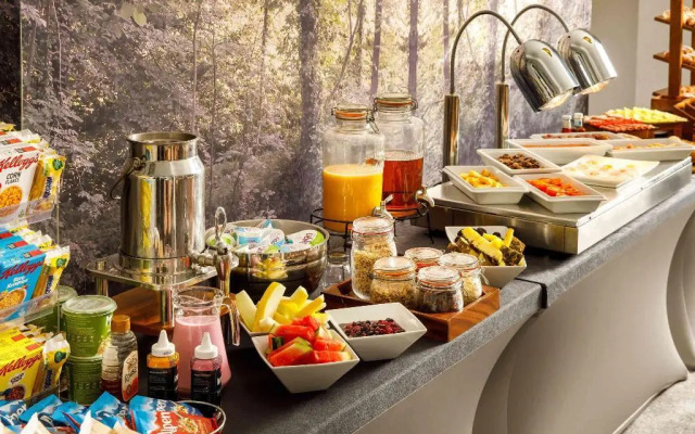 Mercure Gloucester Bowden Hall Hotel