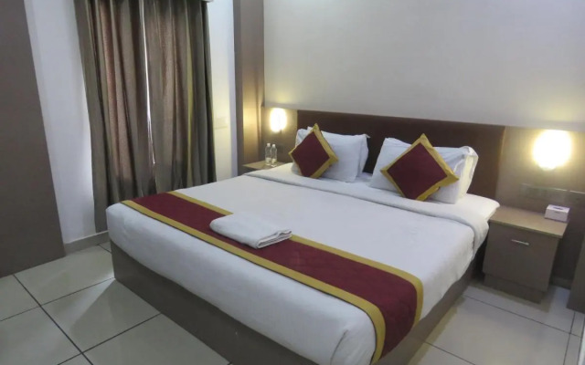 OYO 7077 Reegate Inn