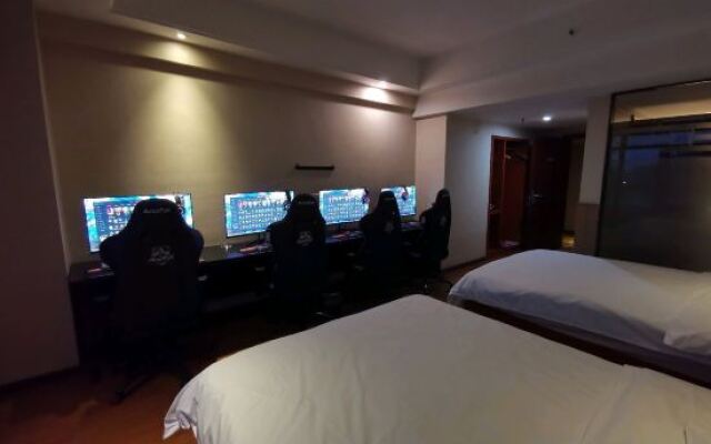 Super 8 Hotel