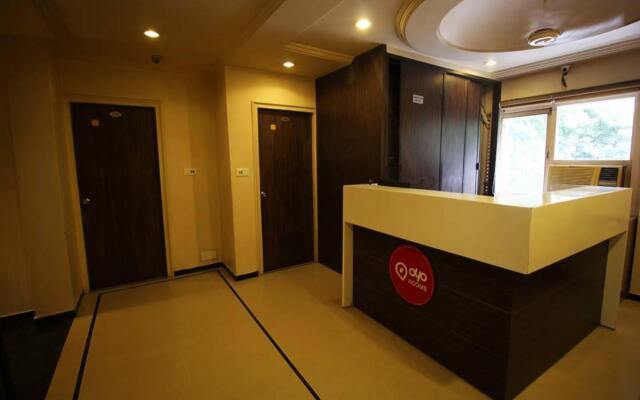 OYO 10044 Hotel Dudawat