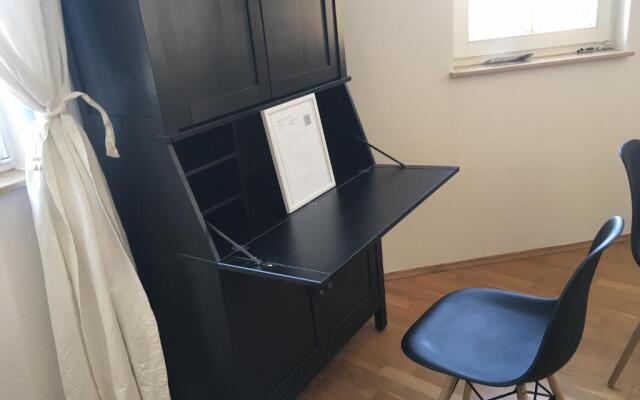 Parkside City Apartments No16
