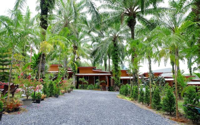 Palmthien Pool Villa Aonang