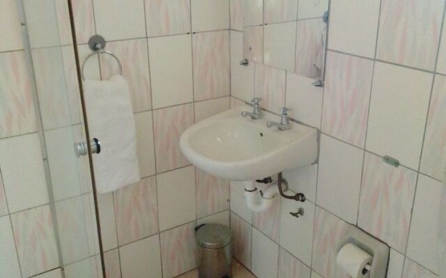 T & D Guest House