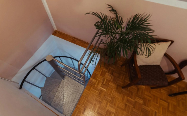 House Aurora - FREE Parking