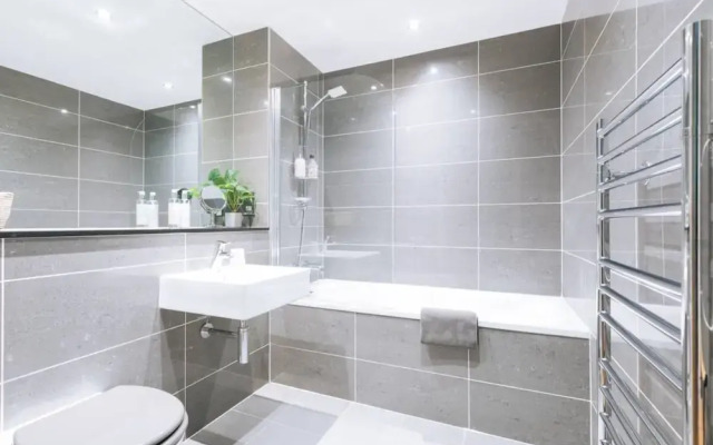 Contemporary 1BD Flat - Bristol City Centre!