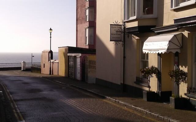 Myrtle House Hotel