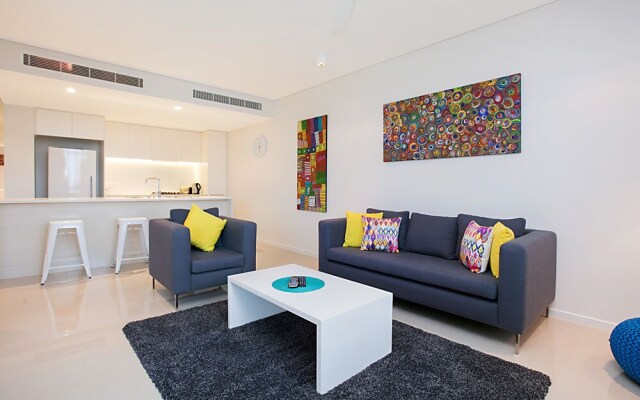 Saltwater Suites - 1, 2 & 3 Bed Waterfront Apartments