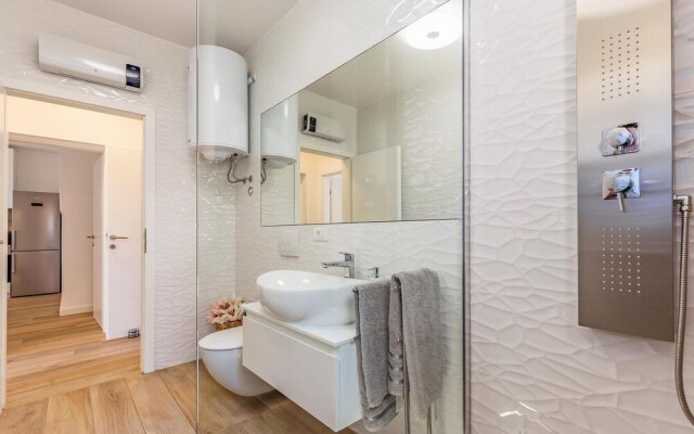 Amazing Apartment in Medulin With Wifi and 2 Bedrooms