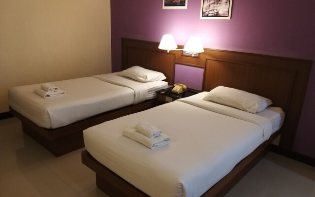 Songphanburi Hotel