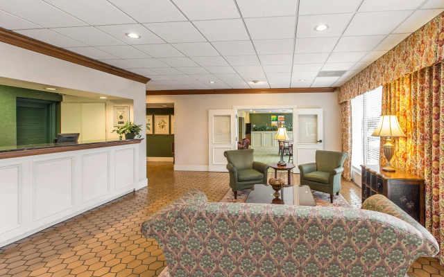Rodeway Inn McDonough South I-75 - Image 2