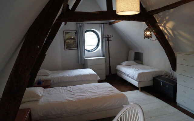 The Captaincy Guesthouse Brussels