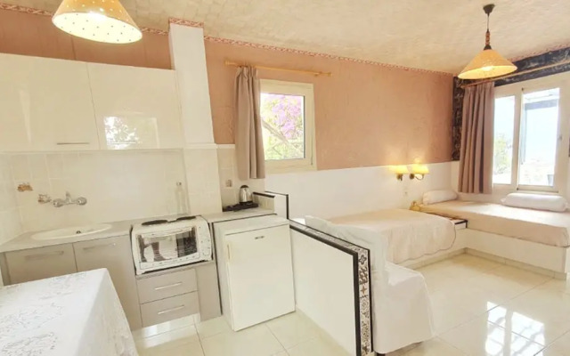 Apartment for A Pleasant Holiday In A Beautiful Complex With Shared Pool and Ac