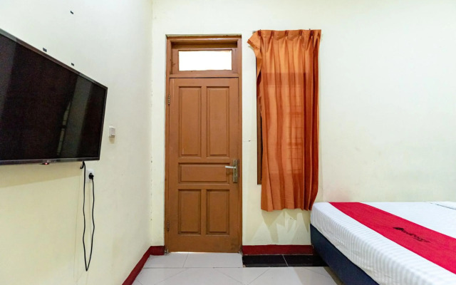 OYO 3767 Permata House