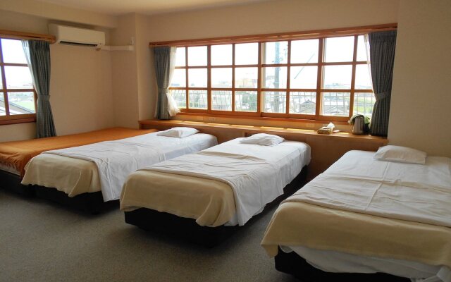 Gamagori Orange Pension