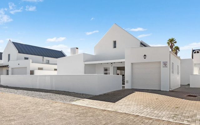 Lampiesbaai Beach House