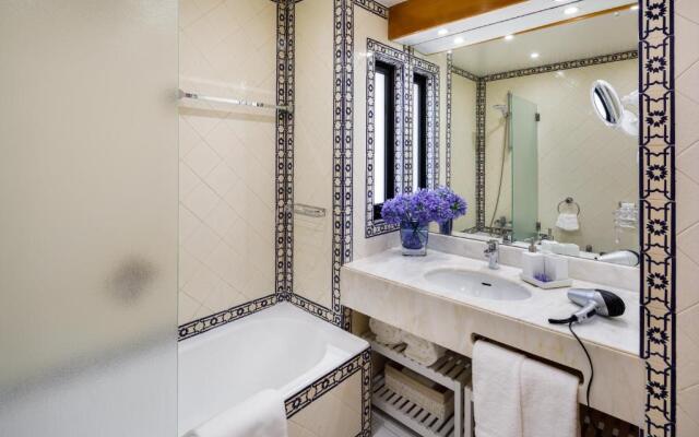 Victory Village T1 & Rooftop terrace