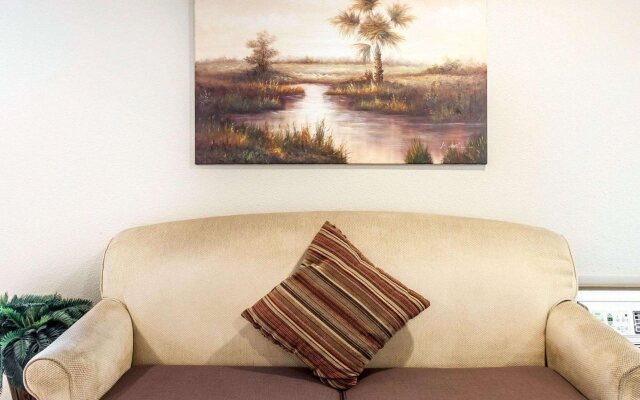 Econo Lodge Ellensburg Near University