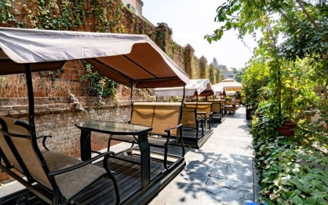 Pujin Garden Hot Spring Hotel (Mile Huquan)