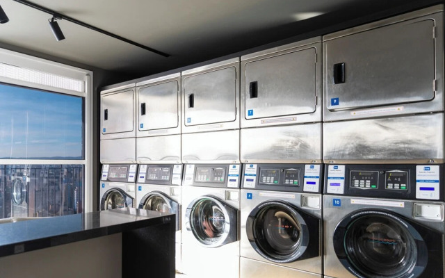 Vista Incrível com piscina e academia