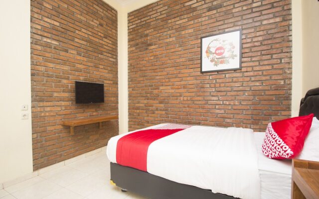 Annisa Syariah Guest House by Oyo Rooms