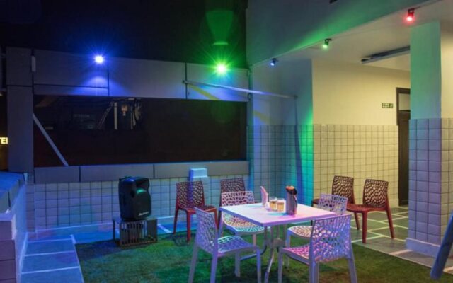 Hotel The Queen By Vivo Hotels