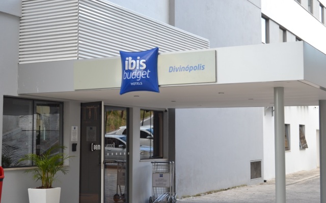ibis budget Divinopolis