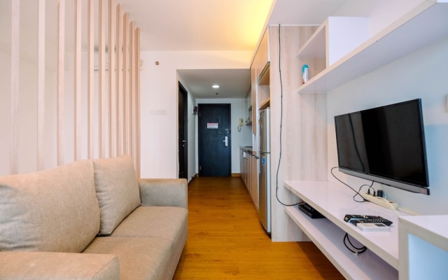 Nice Living Studio At 8Th Floor Tamansari The Hive Apartment – Guest Rooms – Jakarta