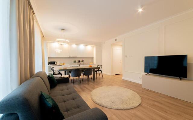 Platinum Towers E-Apartments