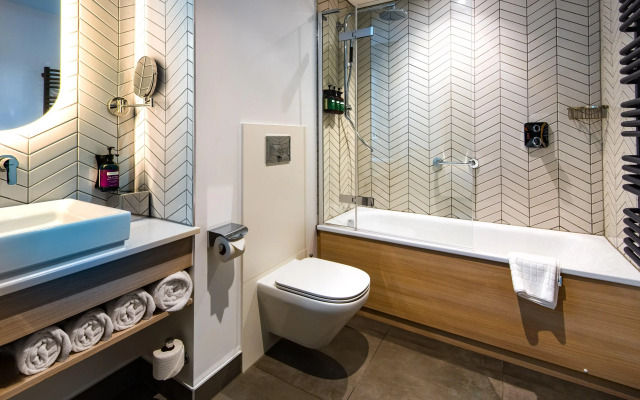 Staybridge Suites Cardiff by IHG