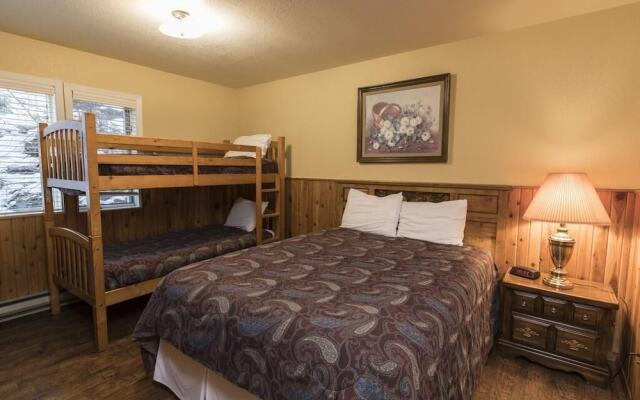 Lotus 1 - 2 Br Condo