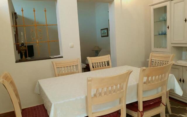 Apartments Vrisak