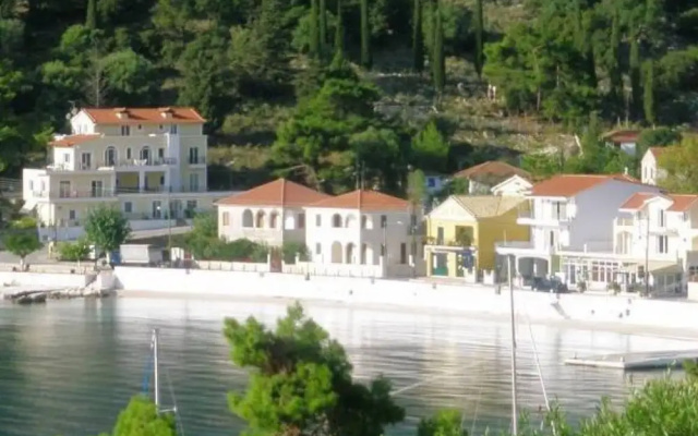 Studio on Agia Efimia Seaside