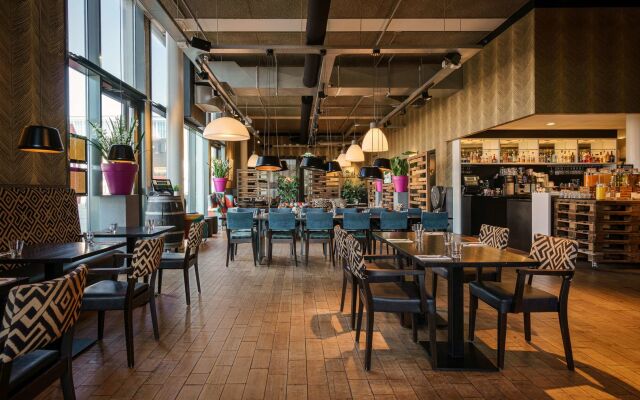 DoubleTree by Hilton Hotel Amsterdam - NDSM Wharf