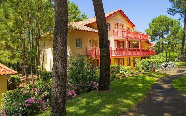 Atmospheric Apartment Near Lacanau, Surrounded by a Forest