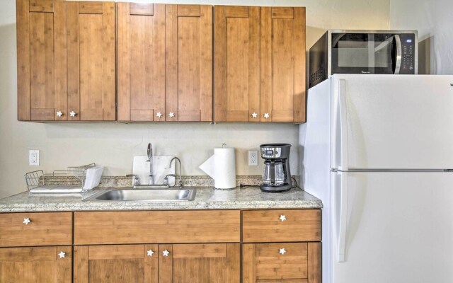 Peaceful Kailua-kona Escape w/ Shared Patio!