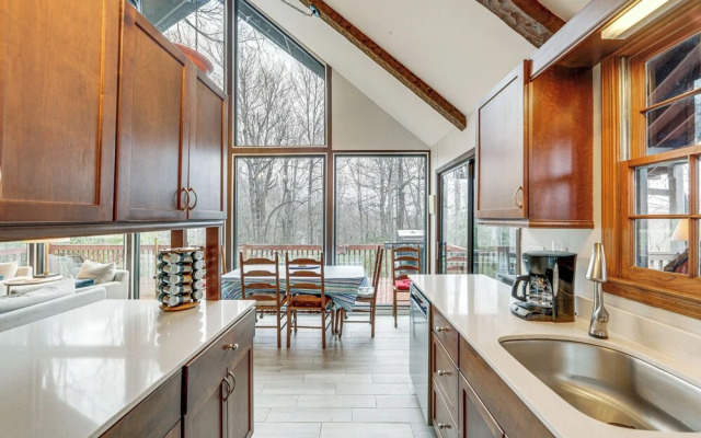 Breathtaking Brevard Home w/ Screened Porch!