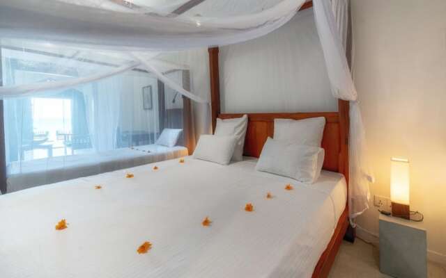 Blue Parrot Beach Villa