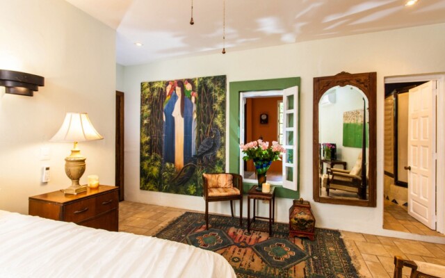 Garlands del Rio Boutique Hotel