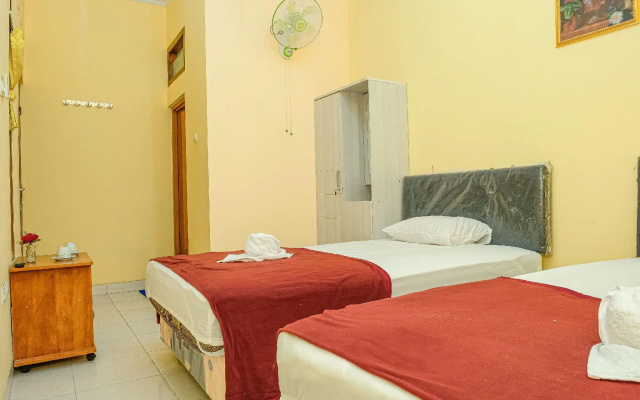 Hotel O near Ahmad Dahlan University formerly Endrayanti Inn – Guest Rooms – Yogyakarta