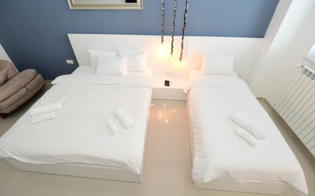 Super Luxury Apartments