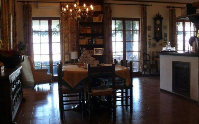 Le Acacie Felici B&B