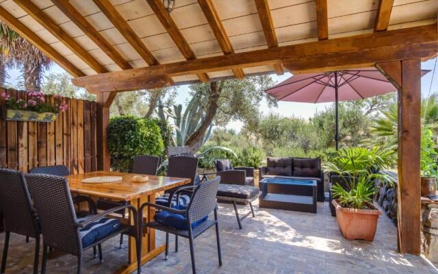 House With 2 Bedrooms in Otok Cres, With Enclosed Garden and Wifi - 50
