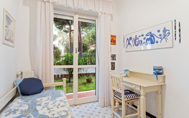 Welcoming Holiday Home in Arenzano With Swimming Pool