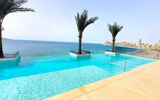Luxury apartment2 with infinity swimming pool