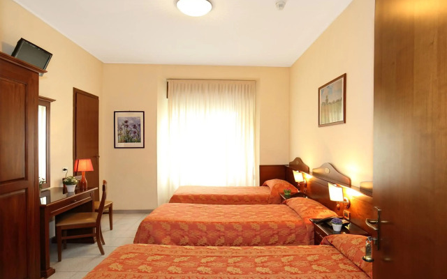 Pavone Hotel 