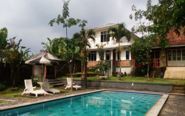 Cunang Hill Hotel & Resort